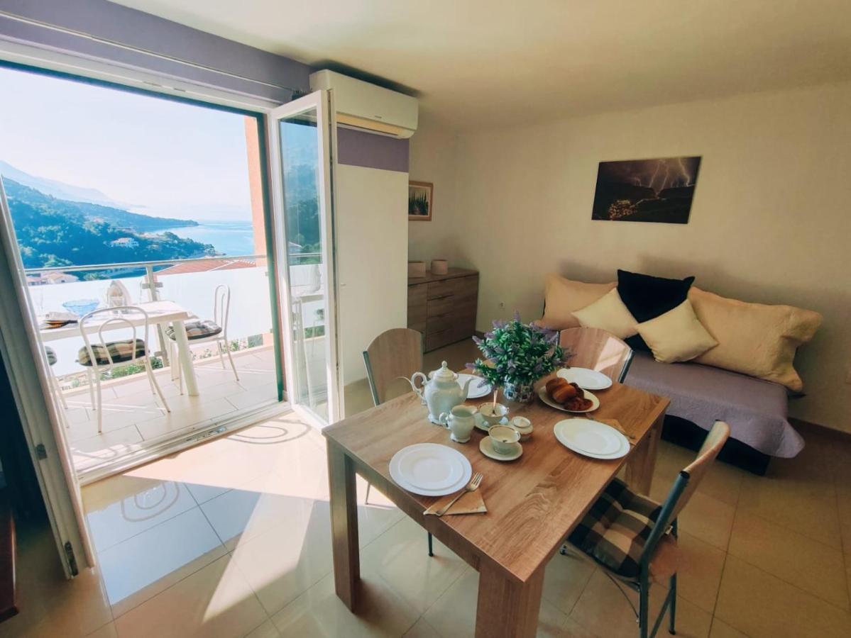 Apartmani Nada Mustapic Brela Εξωτερικό φωτογραφία