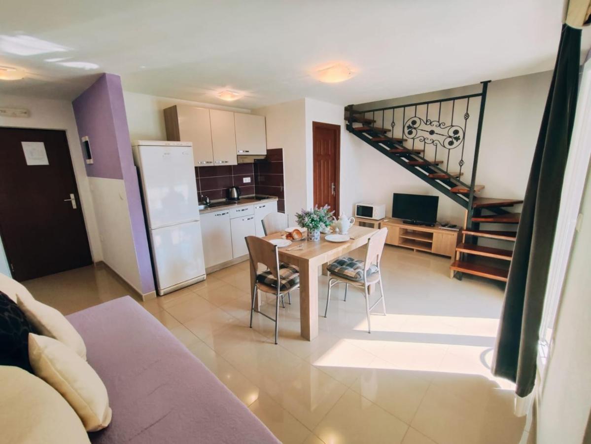 Apartmani Nada Mustapic Brela Εξωτερικό φωτογραφία