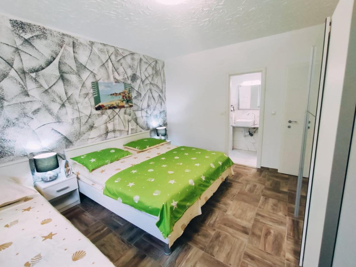Apartmani Nada Mustapic Brela Εξωτερικό φωτογραφία